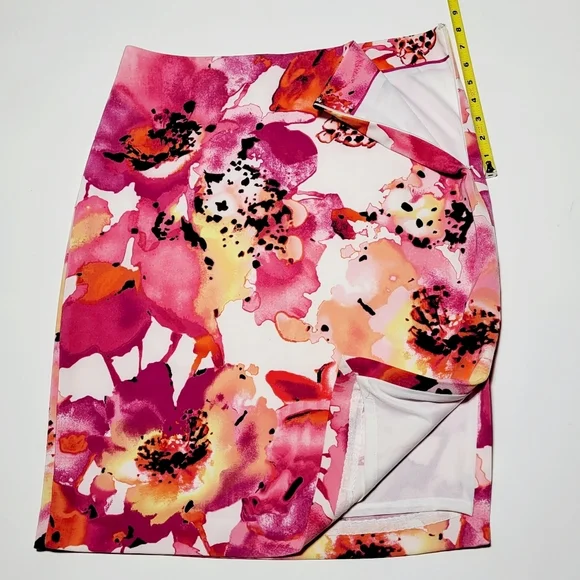 Y2K Worthington Floral Splash of Pink Stretch Pencil Skirt Women's (8P) - Picture 9 of 9